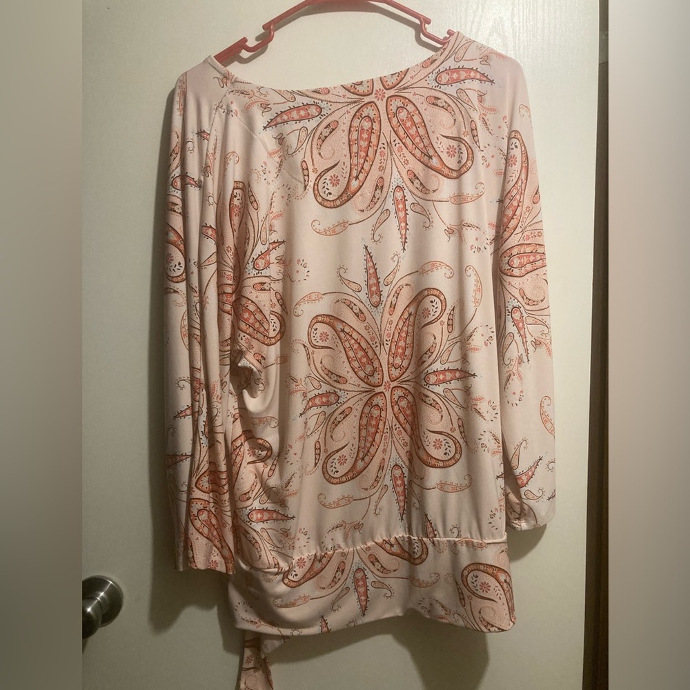 JM Collection blouse - Picture 2 of 6